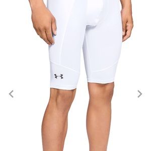 💟 2 for $20 
NWT Under Armour Youth Medium Baseball Sliding Short w/cup